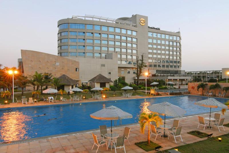 Tienyow Grand Hotel Haikou  Esterno foto